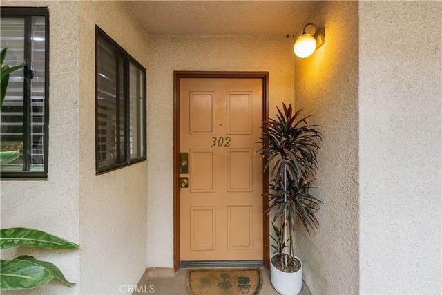 1745 Holly 302, Glendale, CA 91206