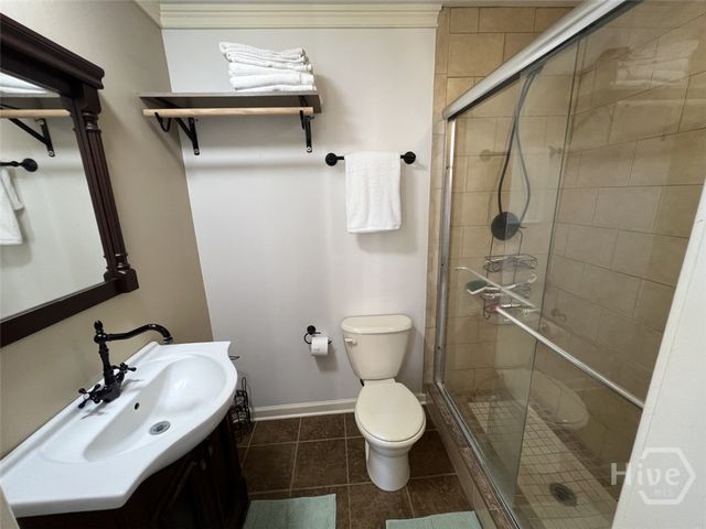 107 W 37th Street, Savannah, GA 31401