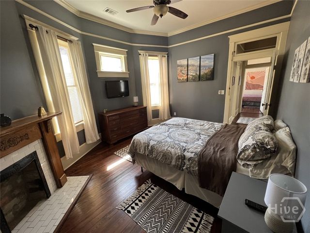 107 W 37th Street, Savannah, GA 31401