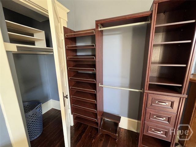 107 W 37th Street, Savannah, GA 31401