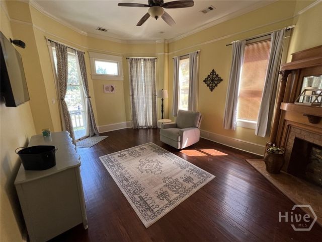 107 W 37th Street, Savannah, GA 31401