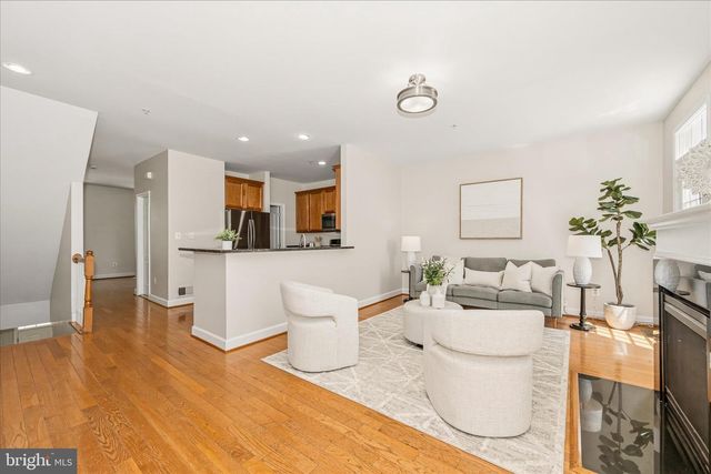 7907 HOMEFIELD DR, Landover, MD 20785
