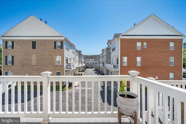 7907 HOMEFIELD DR, Landover, MD 20785