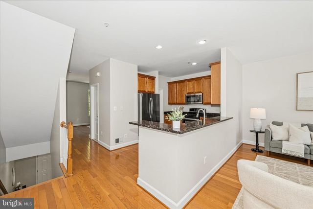 7907 HOMEFIELD DR, Landover, MD 20785