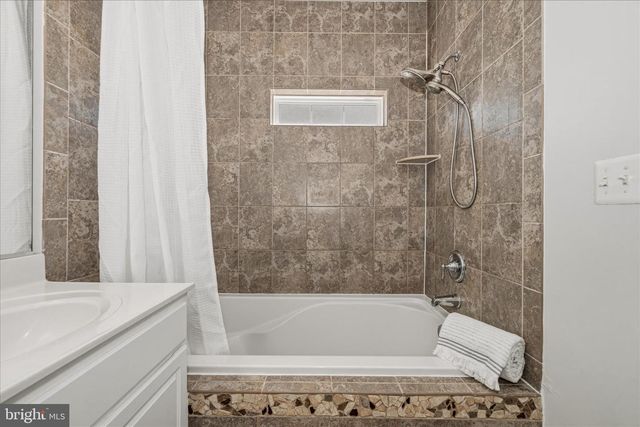 7907 HOMEFIELD DR, Landover, MD 20785