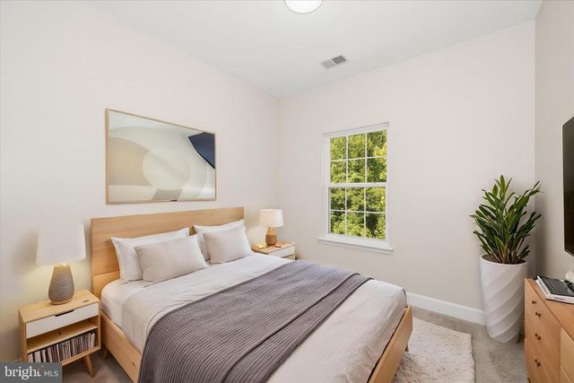 7907 HOMEFIELD DR, Landover, MD 20785