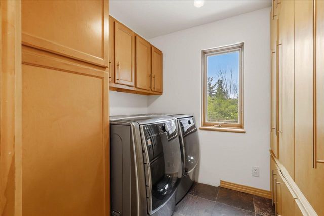 3411 W River DRIVE, Mequon, WI 53097