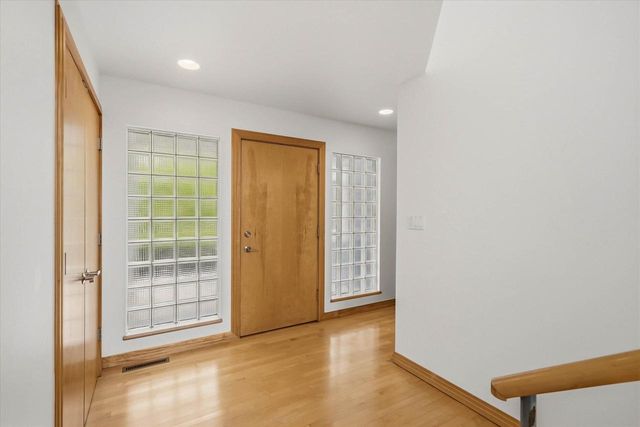 3411 W River DRIVE, Mequon, WI 53097