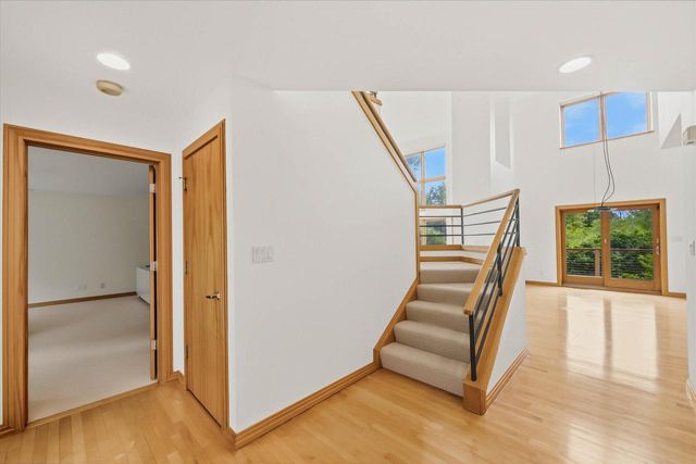 3411 W River DRIVE, Mequon, WI 53097