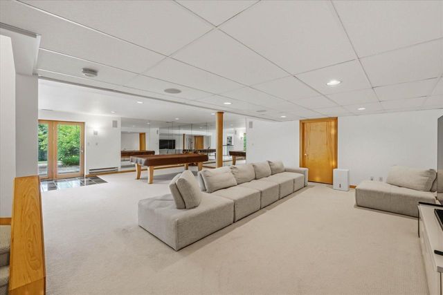 3411 W River DRIVE, Mequon, WI 53097