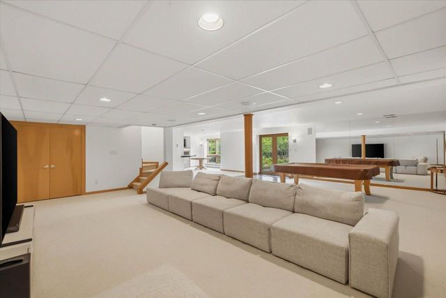 3411 W River DRIVE, Mequon, WI 53097