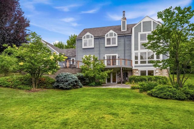 3411 W River DRIVE, Mequon, WI 53097