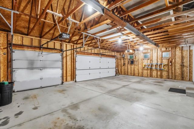 3411 W River DRIVE, Mequon, WI 53097
