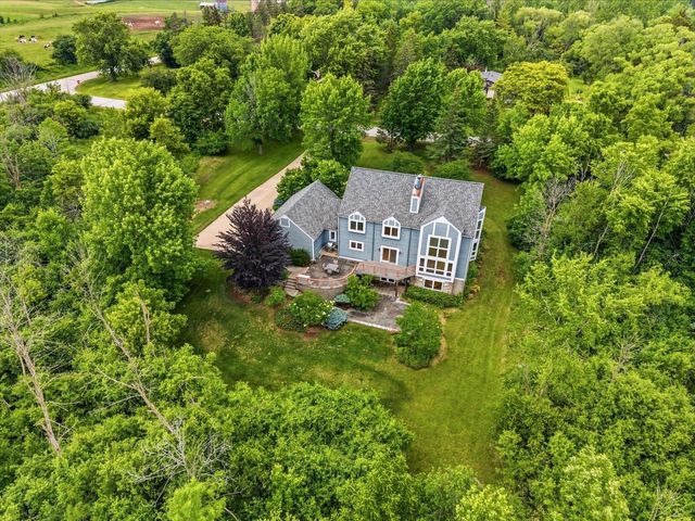 3411 W River DRIVE, Mequon, WI 53097