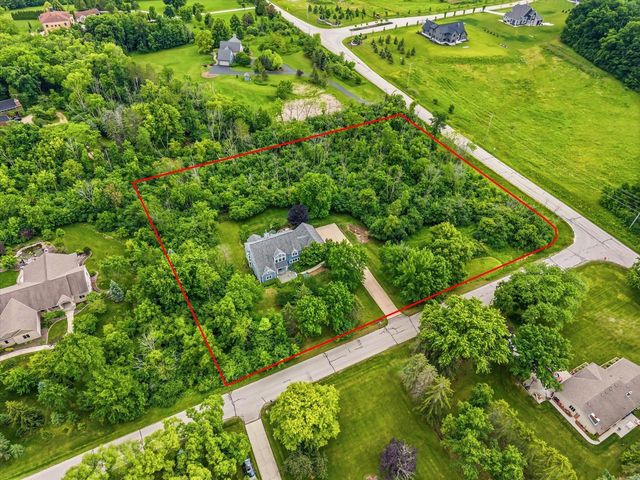 3411 W River DRIVE, Mequon, WI 53097