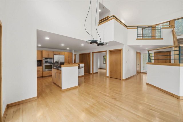 3411 W River DRIVE, Mequon, WI 53097