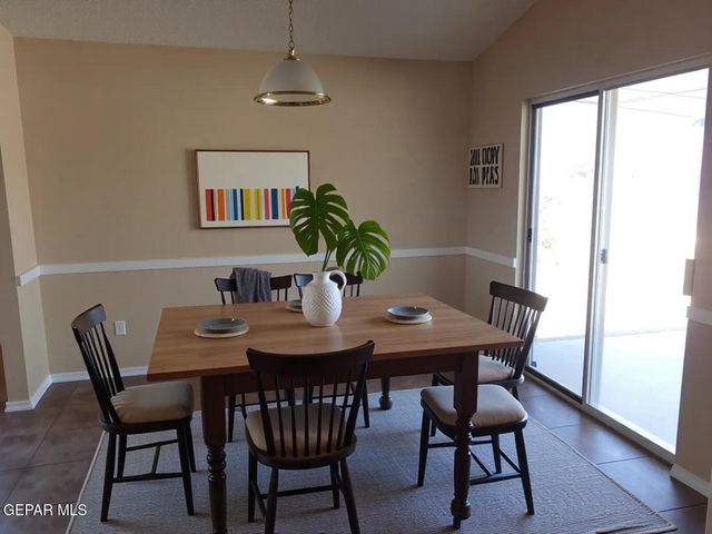 3713 LA CUESTA Drive, El Paso, TX 79936