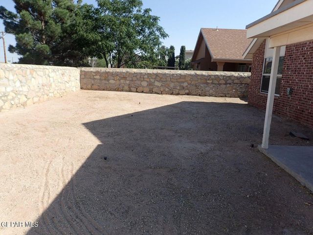 3713 LA CUESTA Drive, El Paso, TX 79936