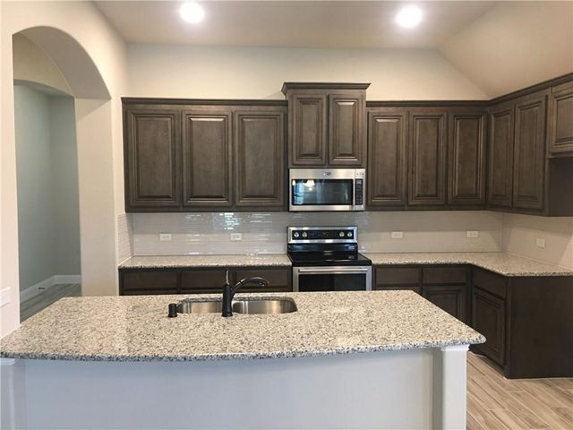 2103 Glorioso Lane, Princeton, TX 75407