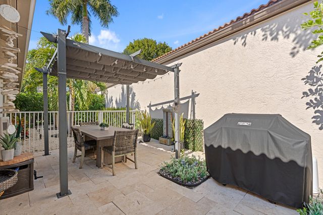 22594 Esplanada Drive, Boca Raton, FL 33433