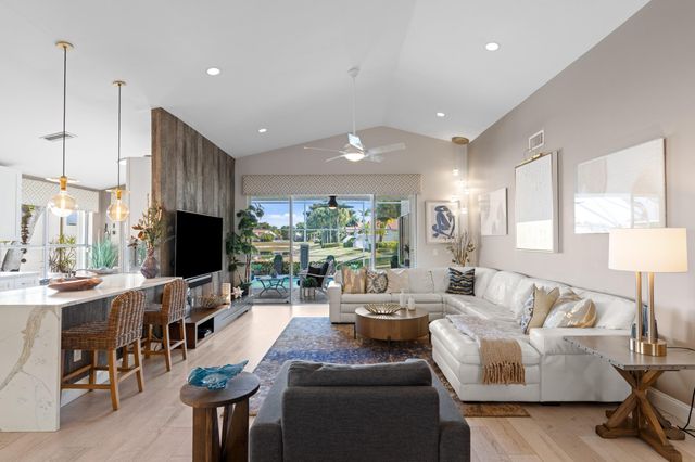 22594 Esplanada Drive, Boca Raton, FL 33433