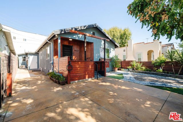 4427 Alumni Avenue, Los Angeles, CA 90041