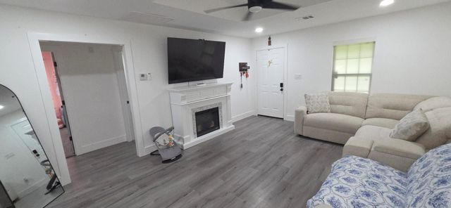 2303 Thomas Avenue, Pasadena, TX 77506
