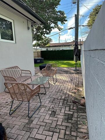 4485 SW 7th Street, Miami, FL 33134
