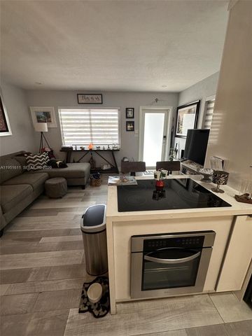 4485 SW 7th Street, Miami, FL 33134