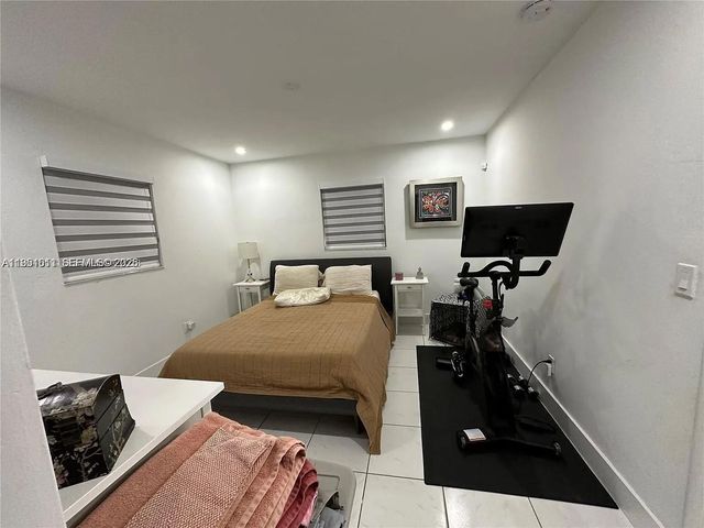 4485 SW 7th Street, Miami, FL 33134