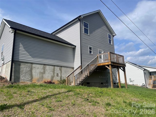 1711 Greenbrooke Road, Hudson, NC 28638