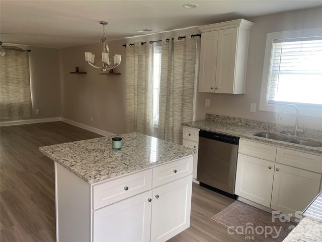 1711 Greenbrooke Road, Hudson, NC 28638