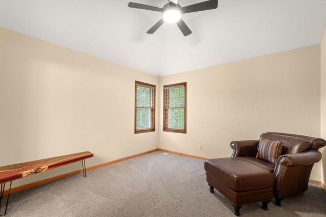 315 Prairie Song DRIVE, Waukesha, WI 53188