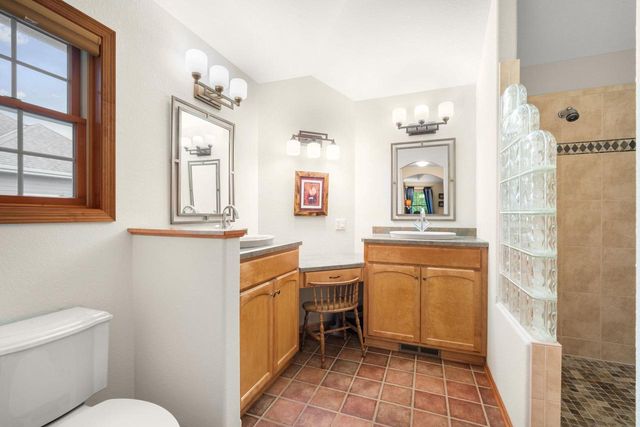 315 Prairie Song DRIVE, Waukesha, WI 53188