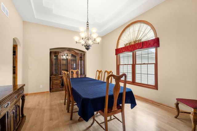 315 Prairie Song DRIVE, Waukesha, WI 53188