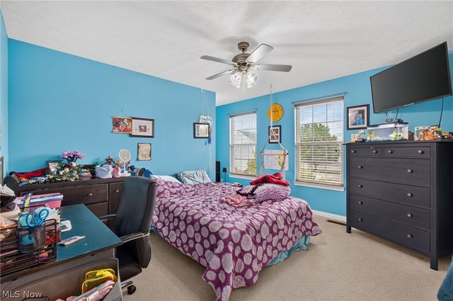2698 Dutch Circle NE, Canton, OH 44721