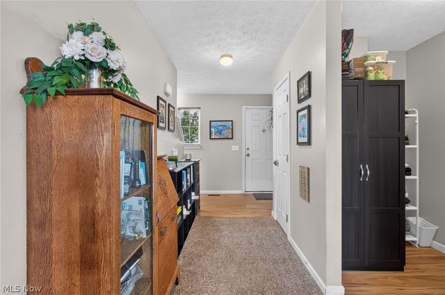 2698 Dutch Circle NE, Canton, OH 44721