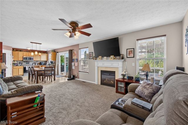 2698 Dutch Circle NE, Canton, OH 44721