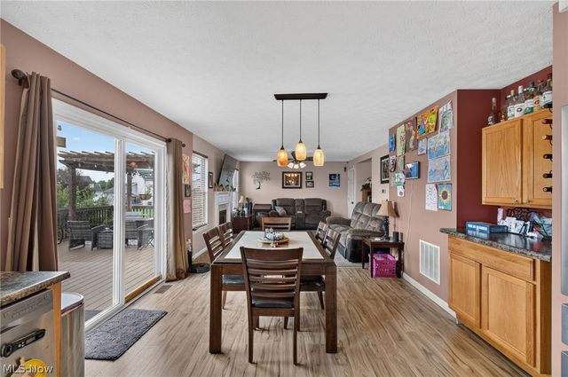 2698 Dutch Circle NE, Canton, OH 44721