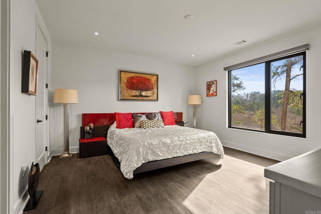 25 Woodglen Road, Little Rock, AR 72207