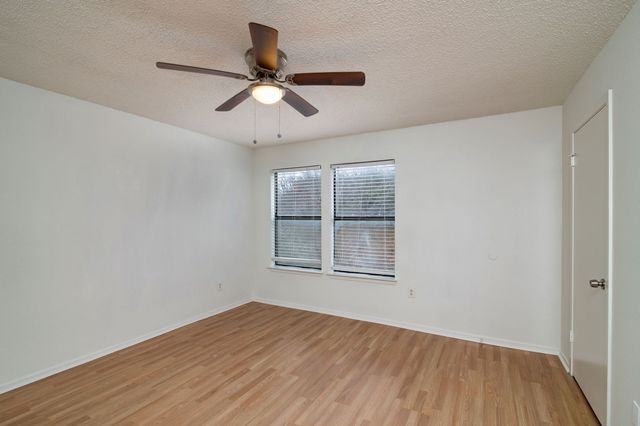 1445 Weiler Boulevard 1423, Fort Worth, TX 76112