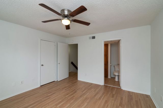 1445 Weiler Boulevard 1423, Fort Worth, TX 76112