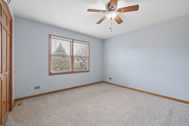 515 Connecticut Avenue, Naperville, IL 60565