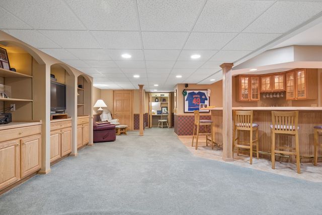 515 Connecticut Avenue, Naperville, IL 60565