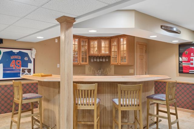 515 Connecticut Avenue, Naperville, IL 60565