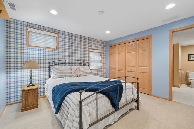 515 Connecticut Avenue, Naperville, IL 60565