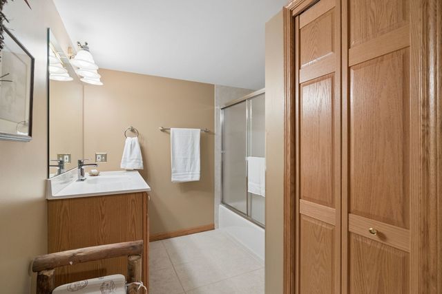 515 Connecticut Avenue, Naperville, IL 60565