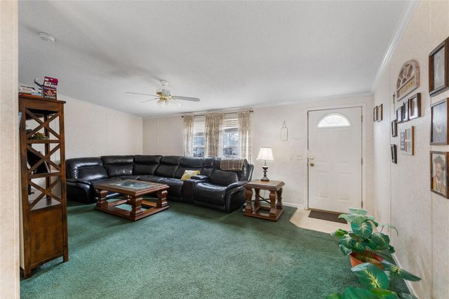 1005 Baumgarten, Schulenburg, TX 78956