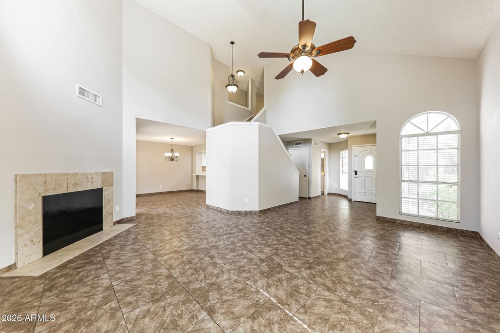 525 E TARO Lane, Phoenix, AZ 85024 — photo 4
