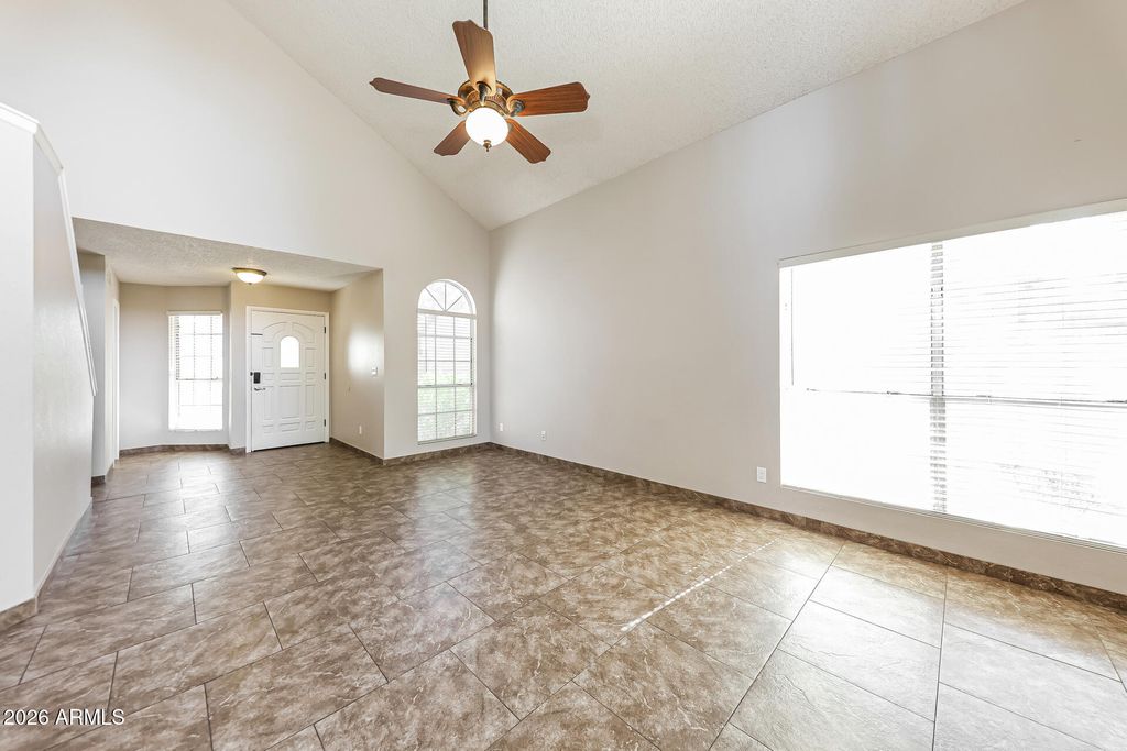 525 E TARO Lane, Phoenix, AZ 85024 — photo 5